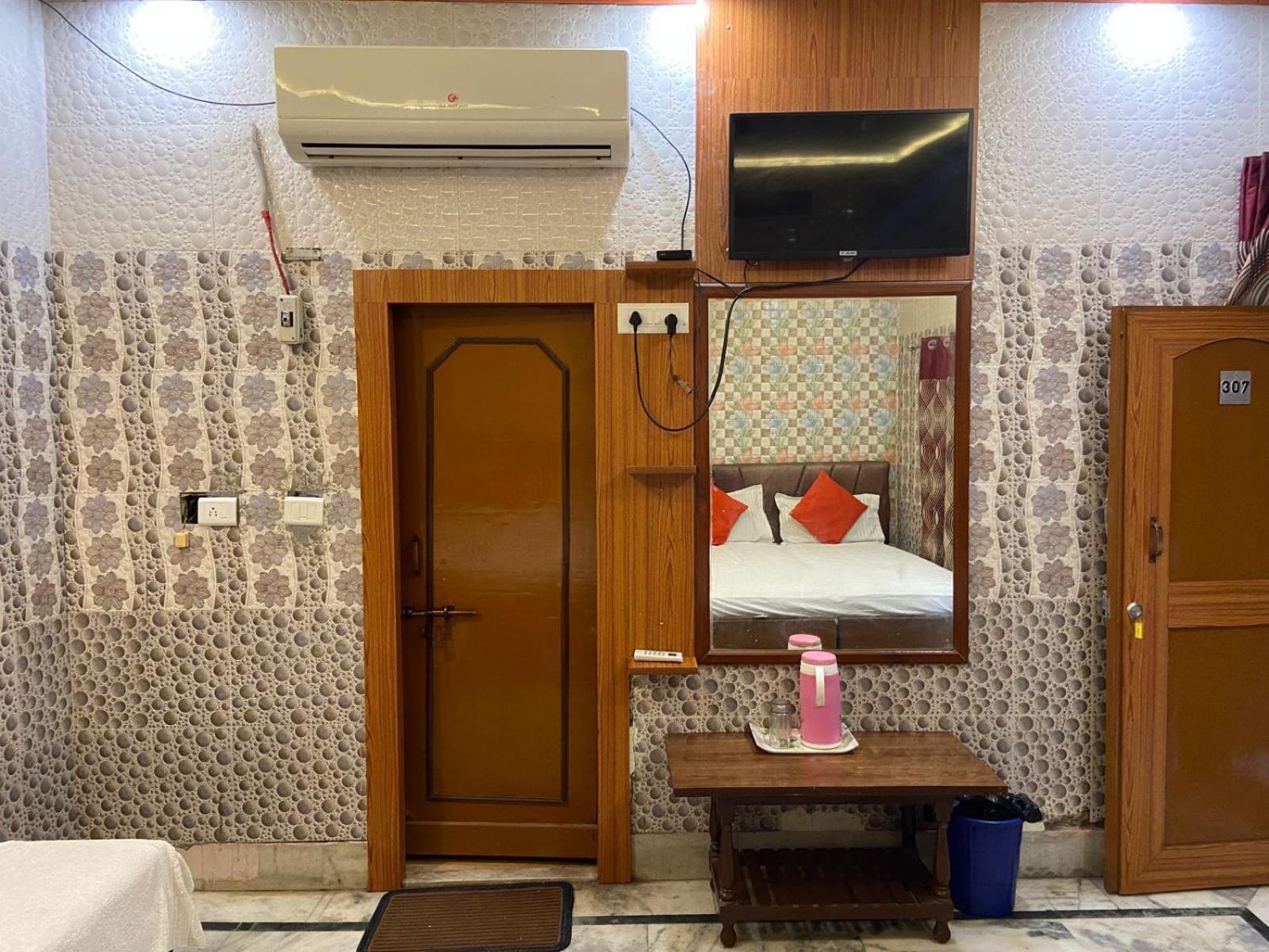 Hotel Rashmi Agra  Exterior photo